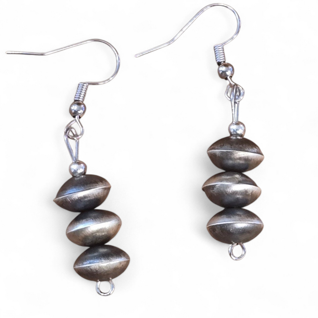 Tylena Nez 9.7mm Navajo Pearl Earrings (wholesale cost)