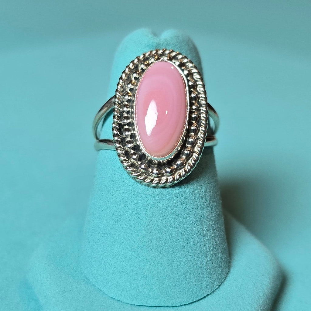 Begay Pink Conch & Sterling Ring Size 6.75