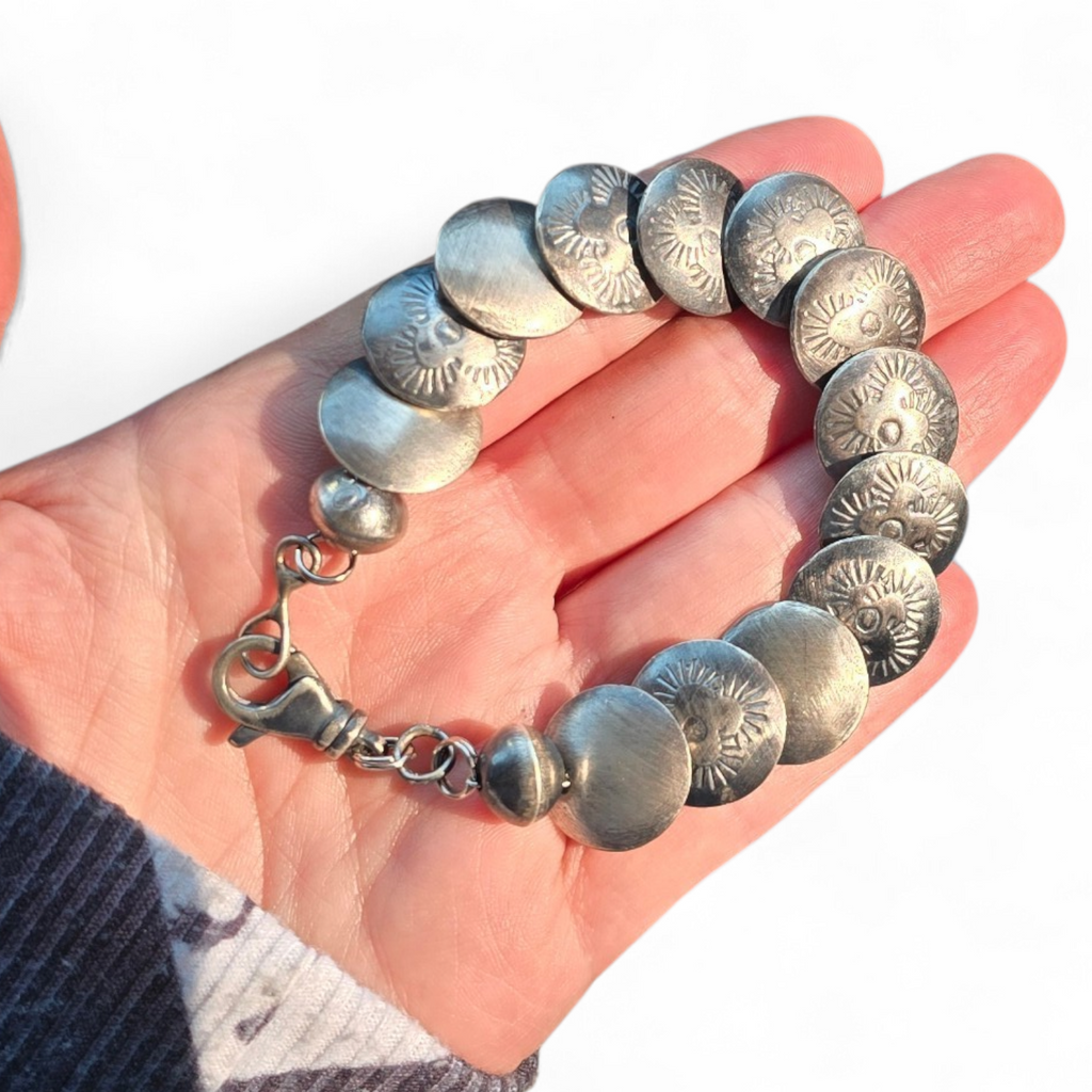 Virginia Tso Handmade Navajo Pillow Pearl Bracelet 8 inches