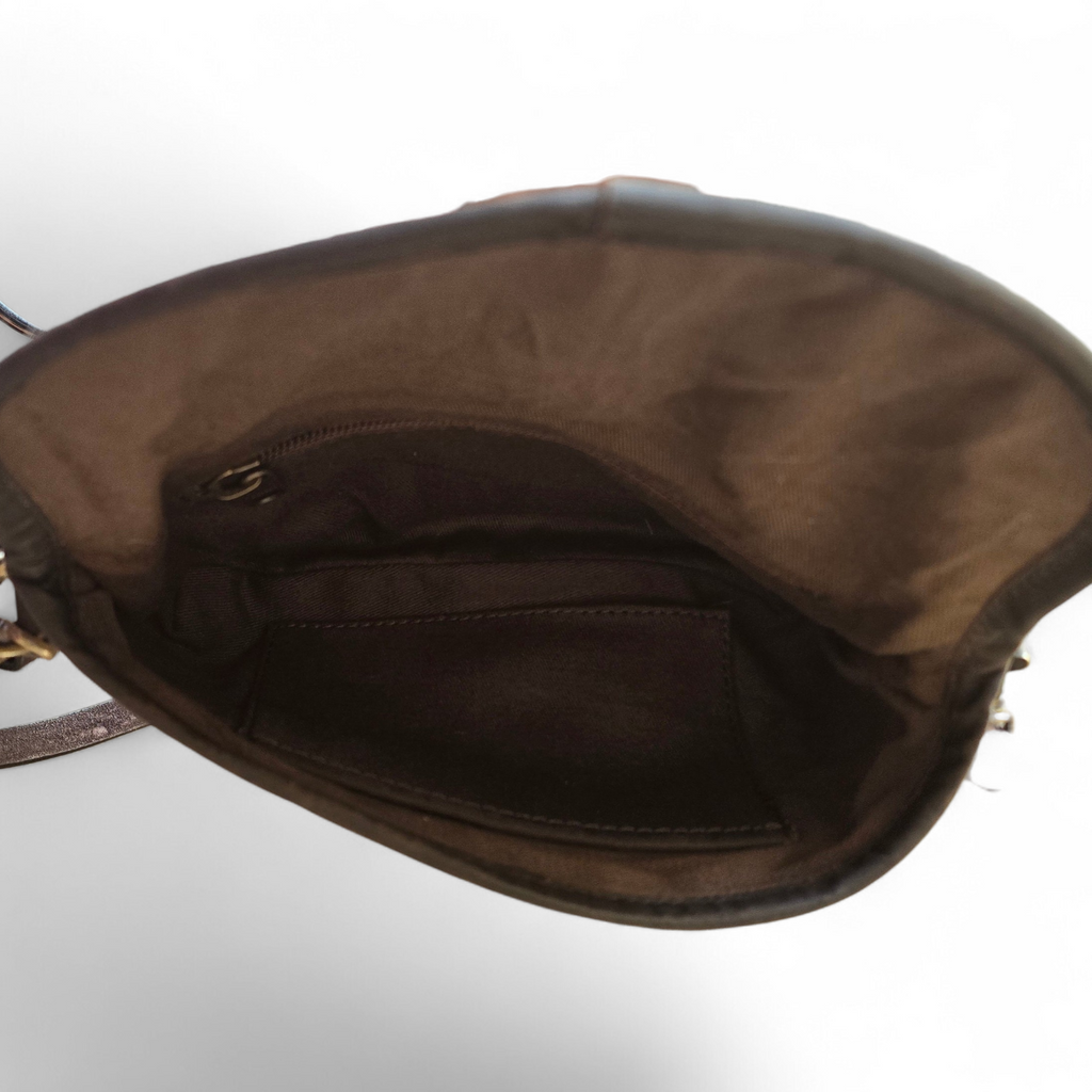 3 Ways To Wear Brown Leather & Hide Purse