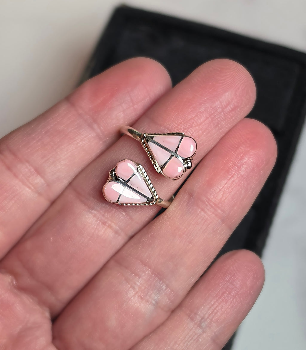 Zuni Inlay Pink Conch Adjustable Ring