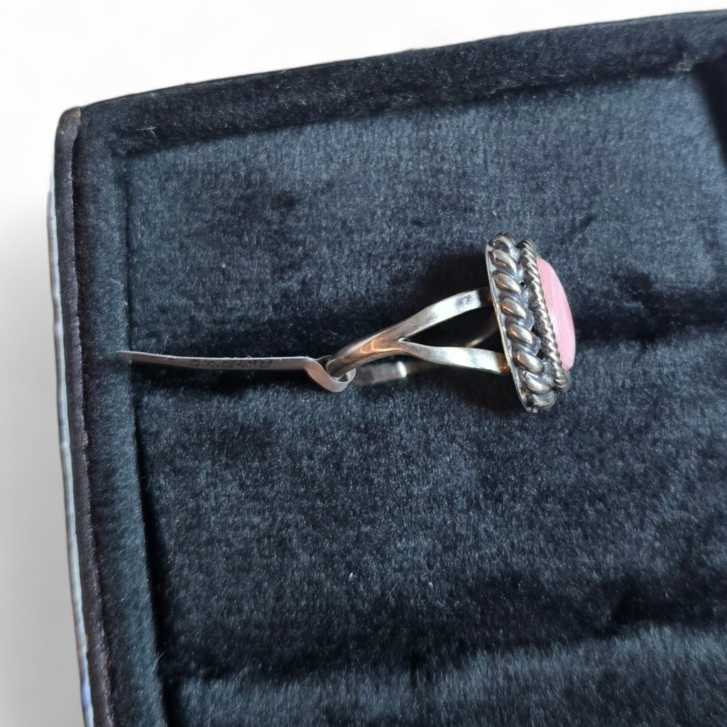 Robinson Martinez Pink Conch & Sterling Ring Size 7