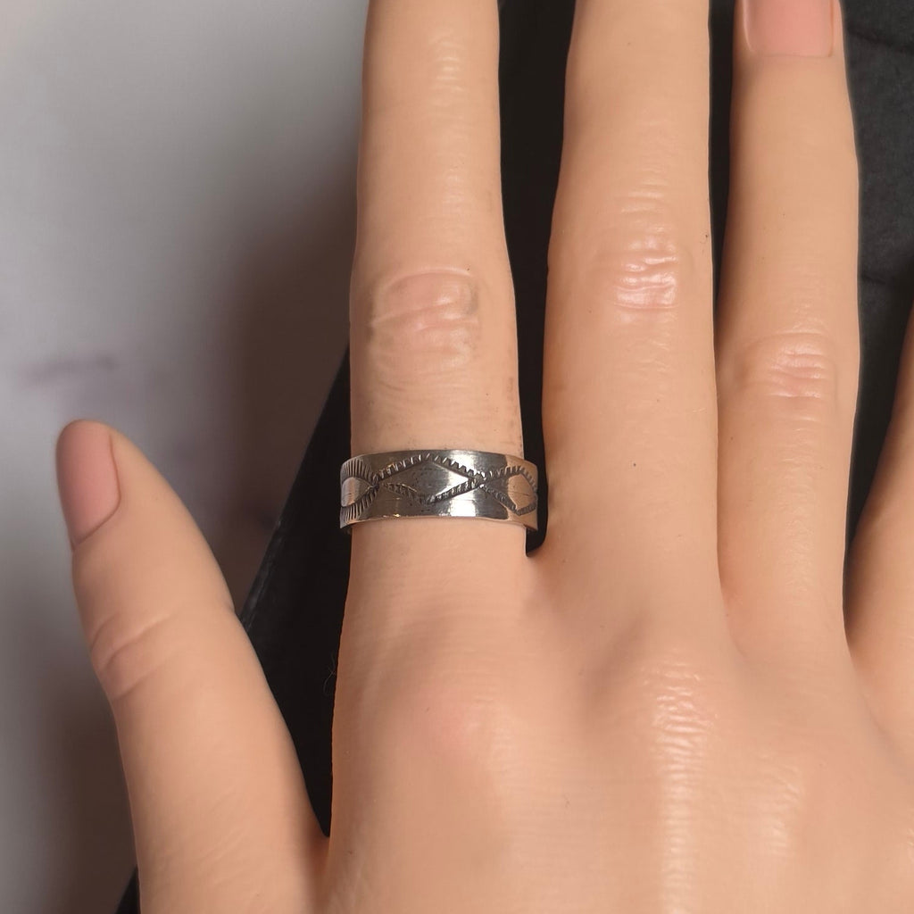 Native Made Sterling Band Size 8.5