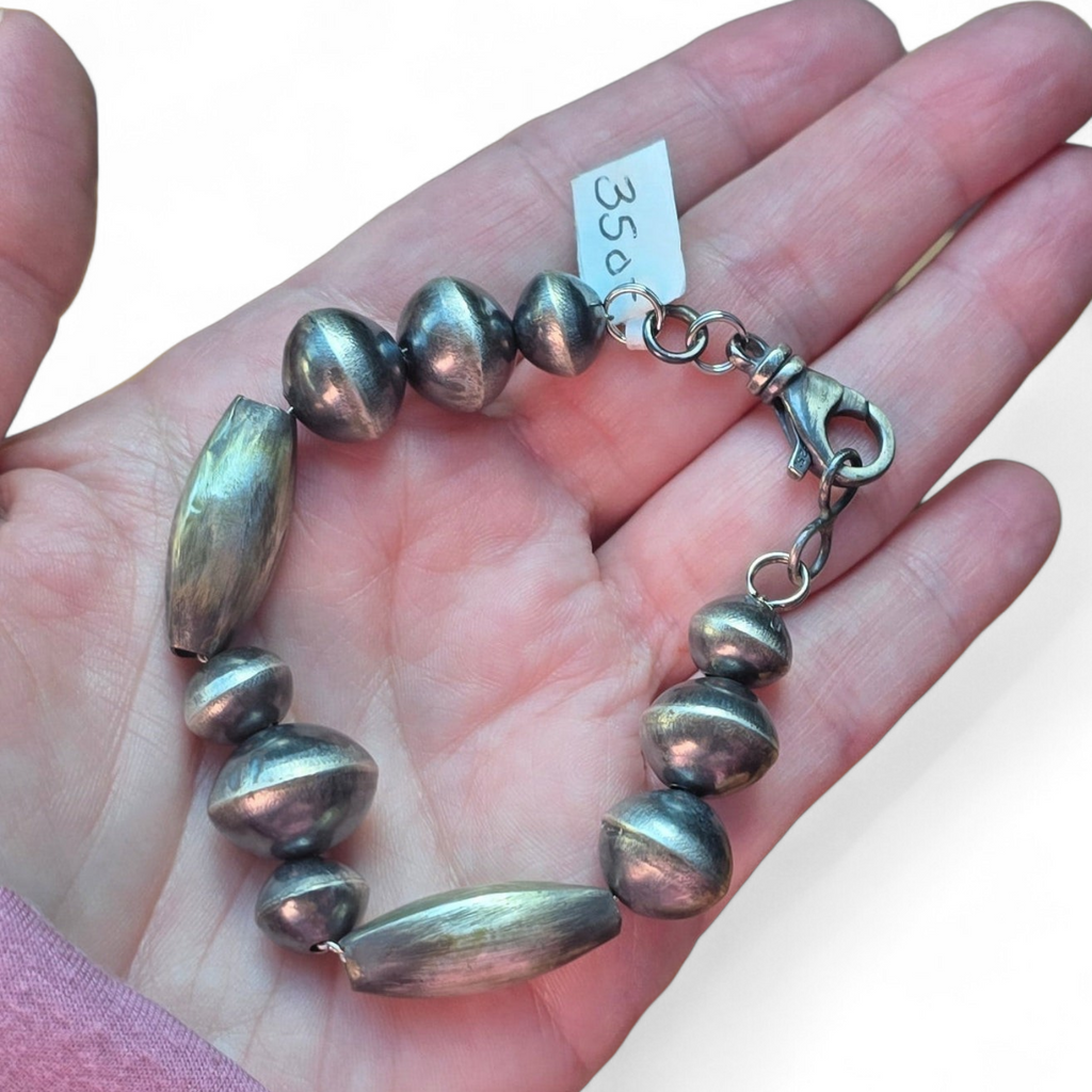 15 & 13mm Virginia Tso Handmade Navajo Pearl Bracelet 7 1/2 inches