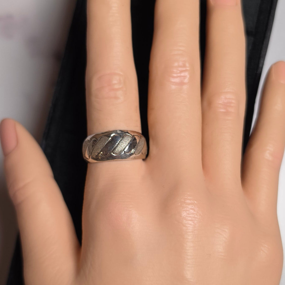 Native Made Sterling Band Size 8