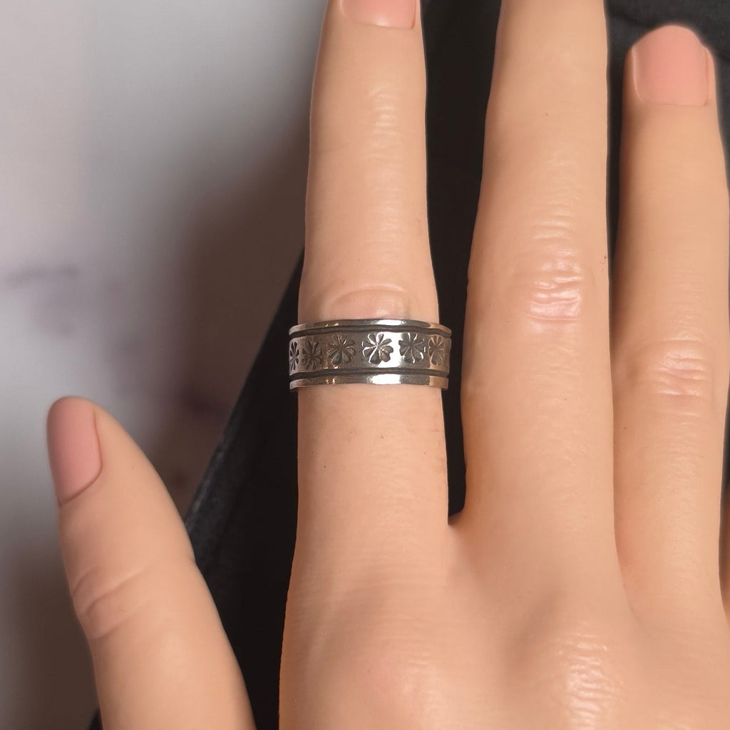 Native Made Sterling Band Size 7