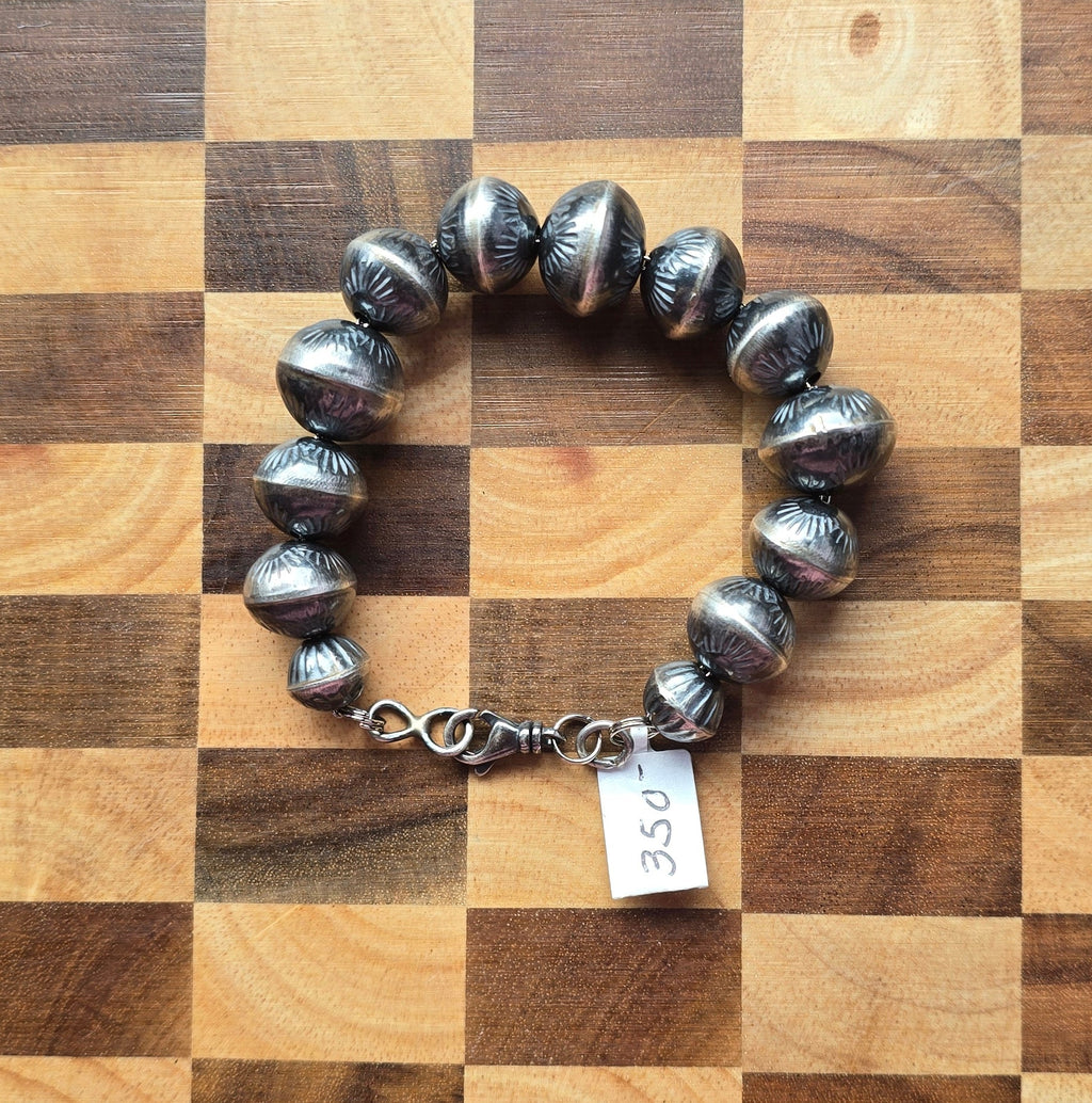 15 & 13mm Handmade Navajo Pearl Bracelet 7 1/2 inches