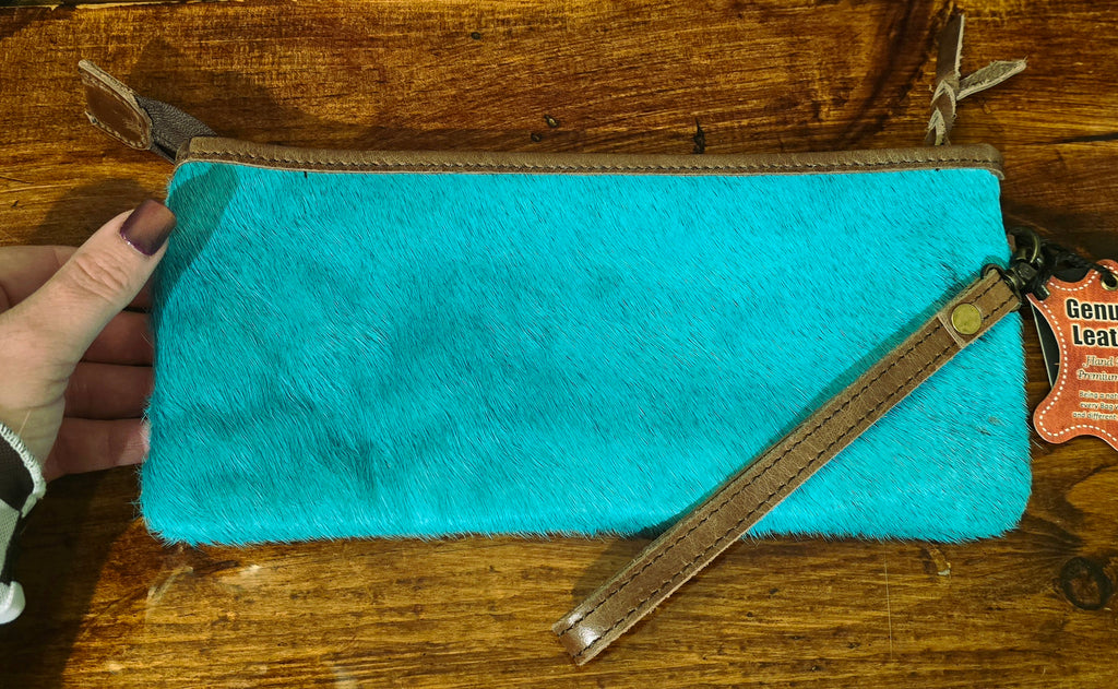 (Clearance) American Darling Large Wristlet