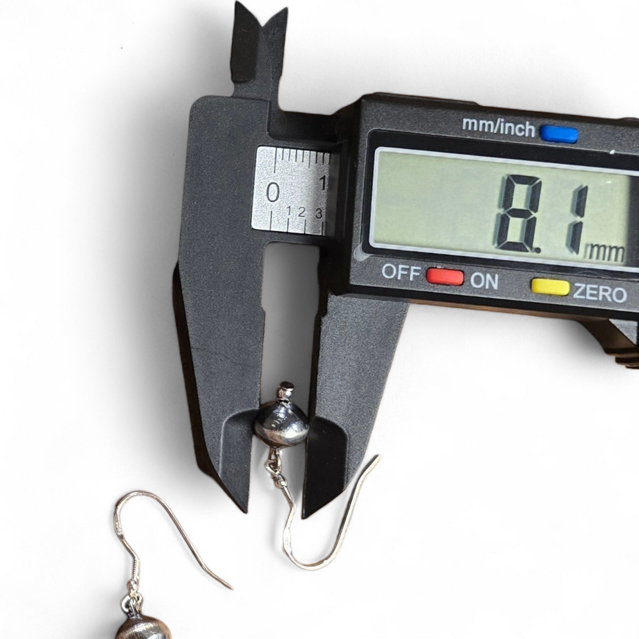 Treva Jim 8mm Navajo Pearl Earrings